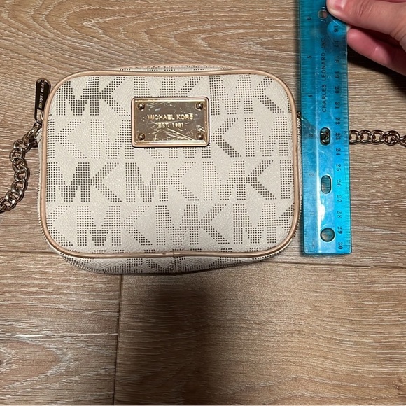 Michael Kors Vanilla Crossbody Bag - Picture 10 of 12